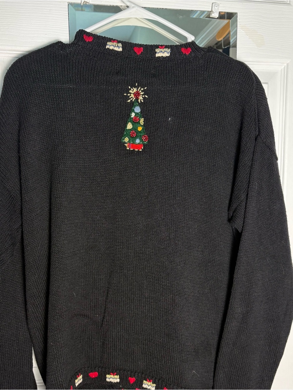 Tiara International Women’s L Black Santa Christmas Knit Button-Front Cardigan - Picture 6 of 7